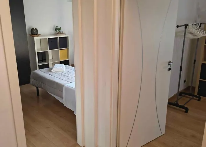 Apartman House Fioravanti 25 *